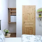 אכסניה Guest House Izola