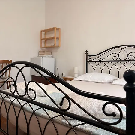 Guest House Izola بيت شباب